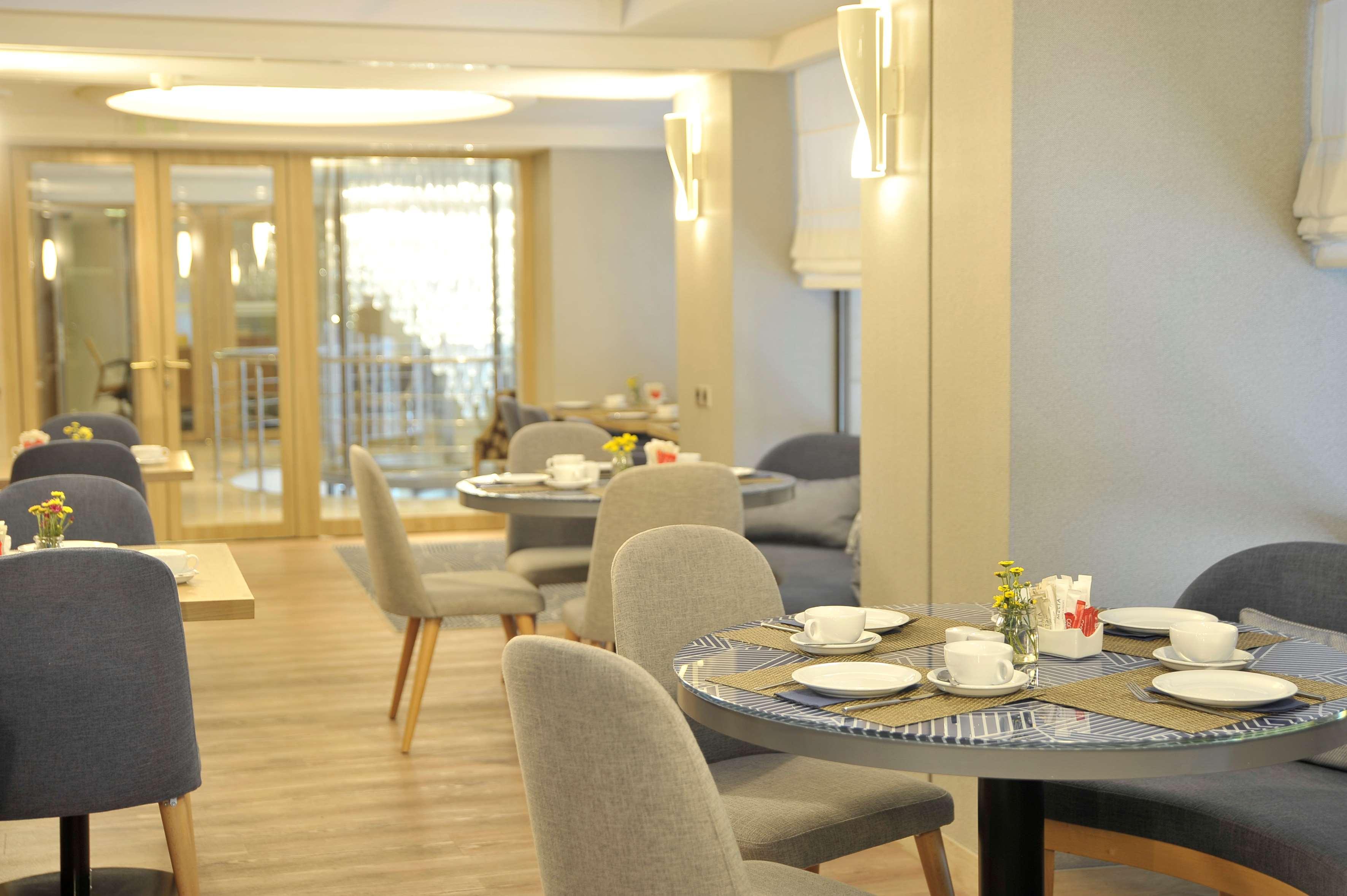 Melia Athens